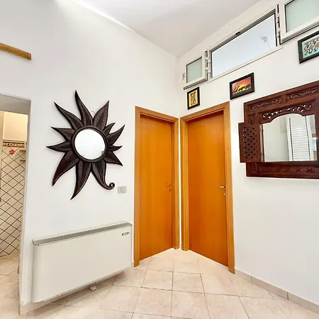 Piazza Pia Apartment *